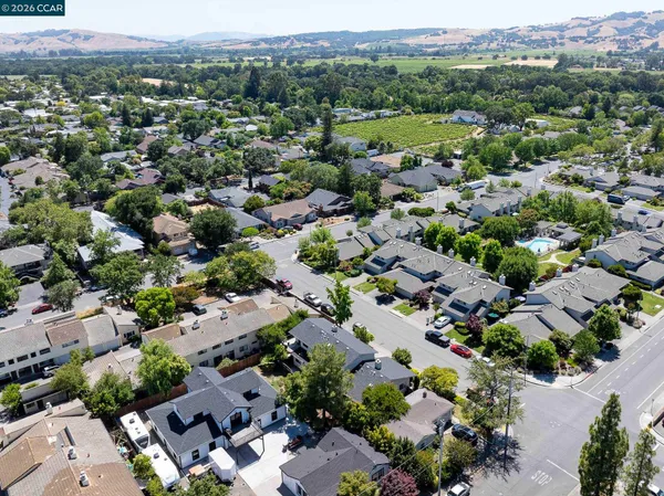 $559,000 | 585 Studley Street, Unit 4, Sonoma, CA 95476