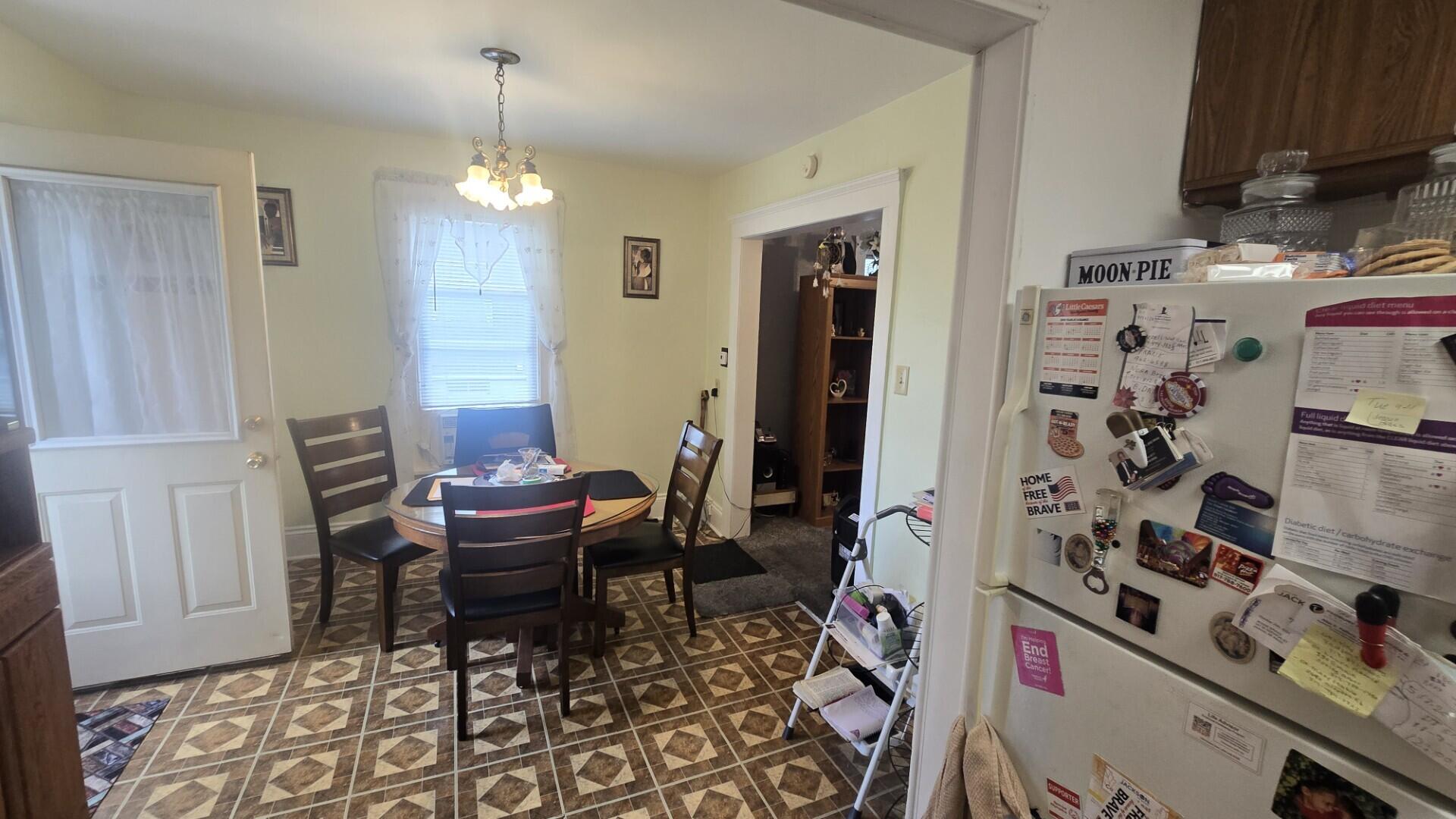 147 West Addison Street Jackson, MI 49203 - Photo 4 of 11 18e57dfe-bdf4-4894-be42-7dcbdf1d367e