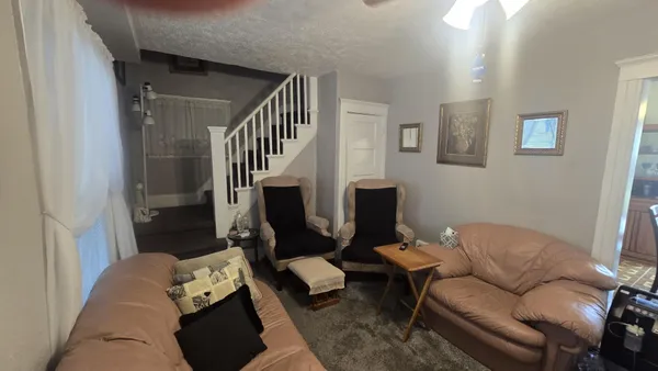 $95,900 | 147 West Addison Street, Jackson, MI 49203