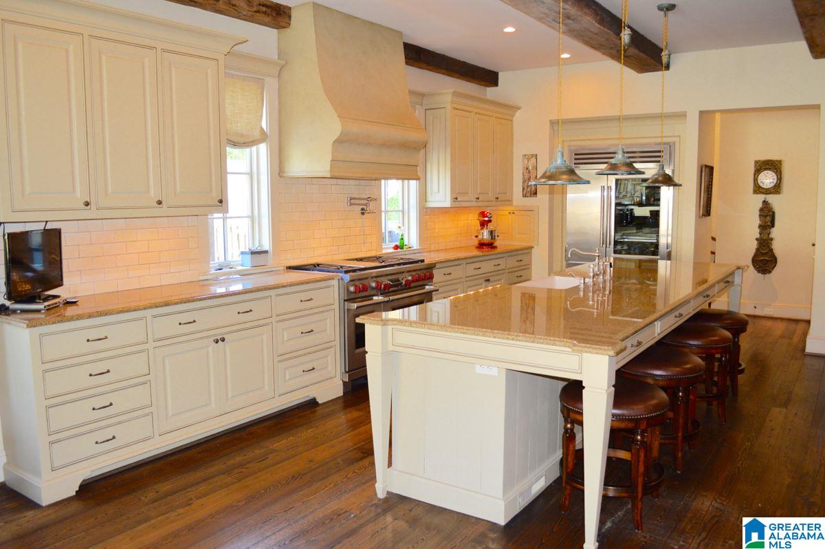 2208 Shades Crest Road Birmingham, AL 35216 - Photo 14 of 48
