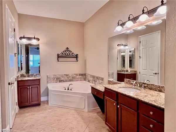 $3,200 | 174 Shadroe Cove Circle, Unit 1004, Cape Coral, FL 33991