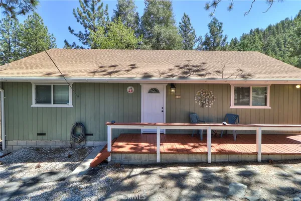 $375,000 | 5291 Orchard Drive, Wrightwood, CA 92397