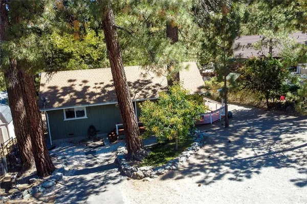 $375,000 | 5291 Orchard Drive, Wrightwood, CA 92397