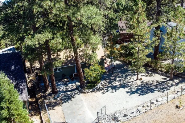 $375,000 | 5291 Orchard Drive, Wrightwood, CA 92397