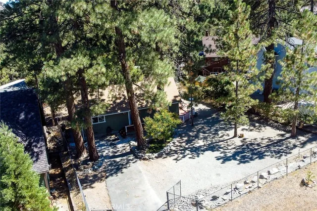 $375,000 | 5291 Orchard Drive, Wrightwood, CA 92397