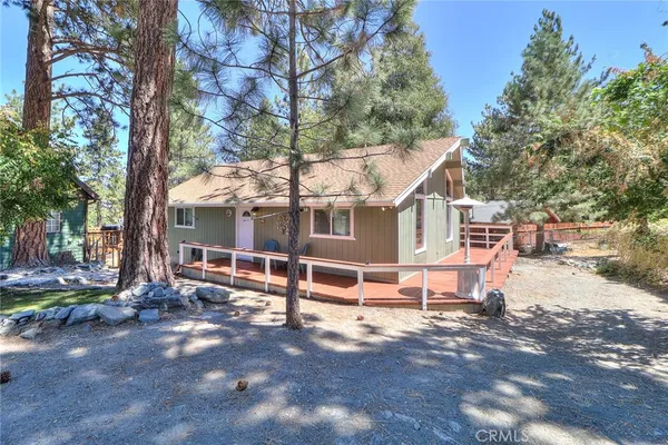 $375,000 | 5291 Orchard Drive, Wrightwood, CA 92397