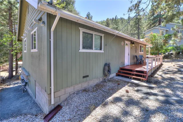 $375,000 | 5291 Orchard Drive, Wrightwood, CA 92397