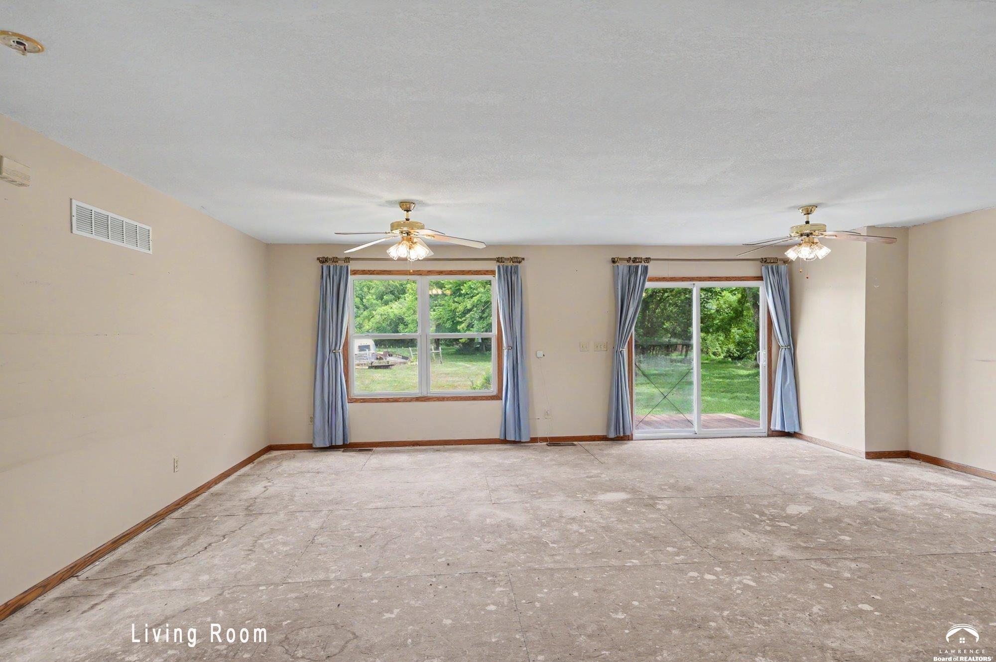 801 North 900 Road Lawrence, KS 66047 - Photo 17 of 61