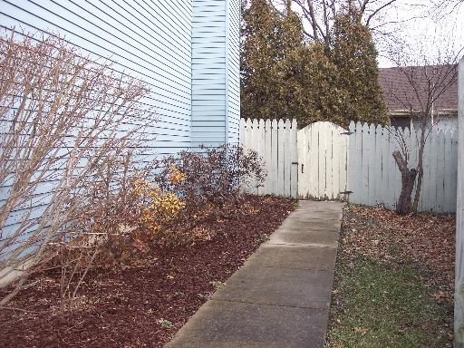 2074 Savannah Road Elgin, IL 60123 - Photo 14 of 16