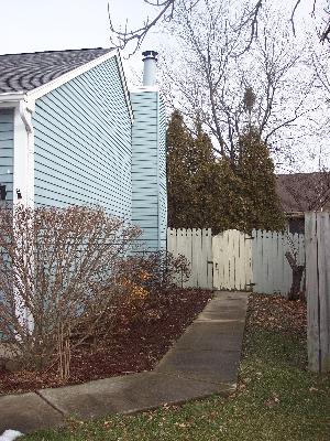 2074 Savannah Road Elgin, IL 60123 - Photo 10 of 16