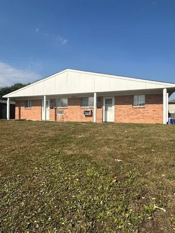 $270,000 | 1508 Woods Avenue, Normal, IL 61761