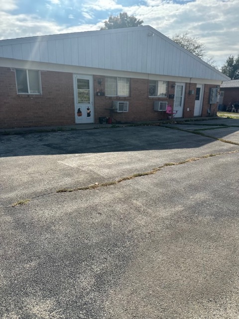 1508 Woods Avenue Normal, IL 61761 - Photo 2 of 14