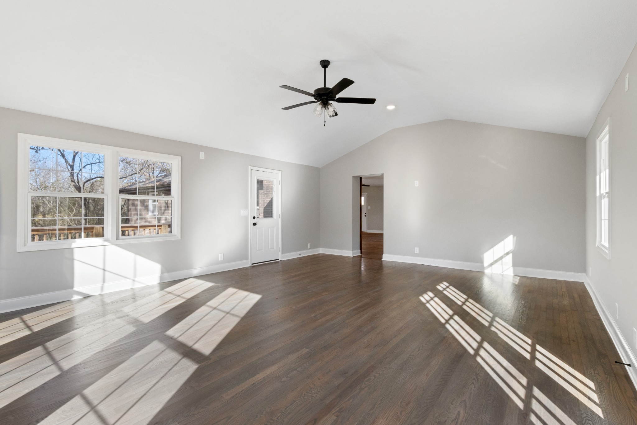 1888 Palmyra Road Palmyra, TN 37142 - Photo 17 of 43 Gallery Image 17