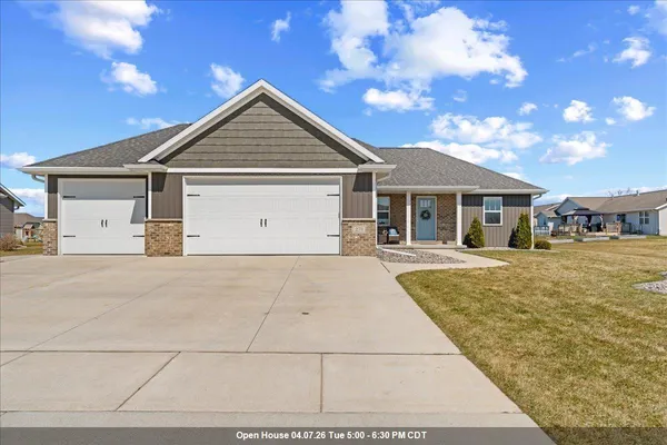 $414,900 | 278 Brookview Drive, Luxemburg, WI 54217