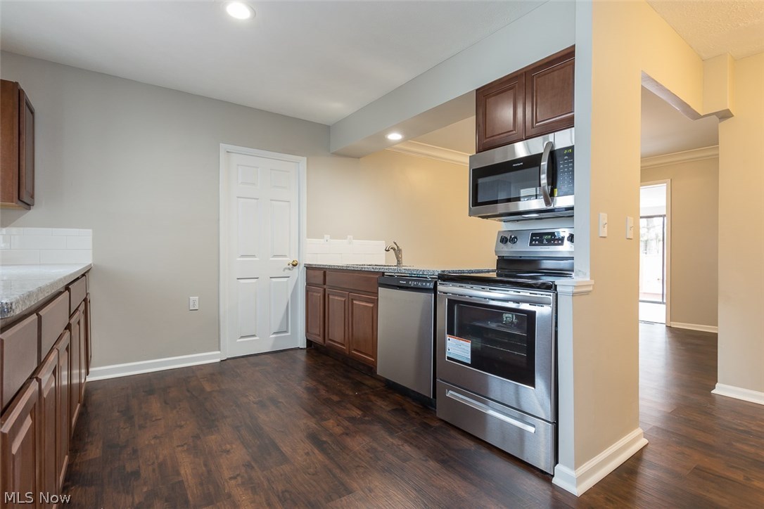 8701 Lynnhaven Road Parma Heights, OH 44130 - Photo 6 of 29