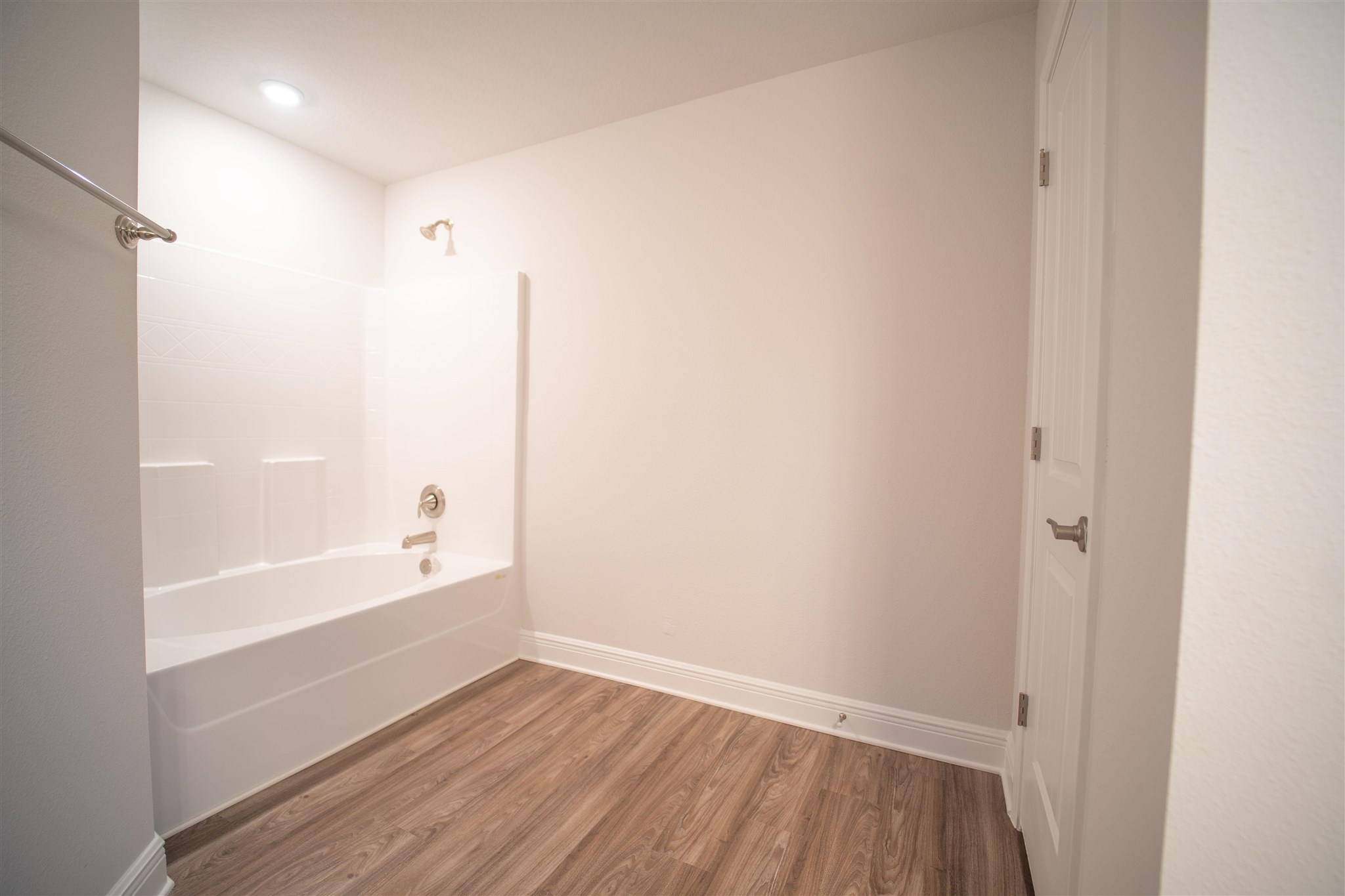 1833 Leigh Loop Cantonment, FL 32533 - Photo 4 of 16 Gallery Image 4