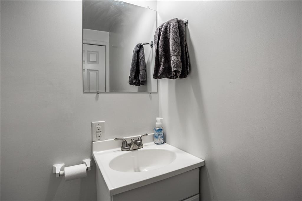 10824 Ruckle Avenue Indianapolis, IN 46280 - Photo 9 of 16 Gallery Image 9