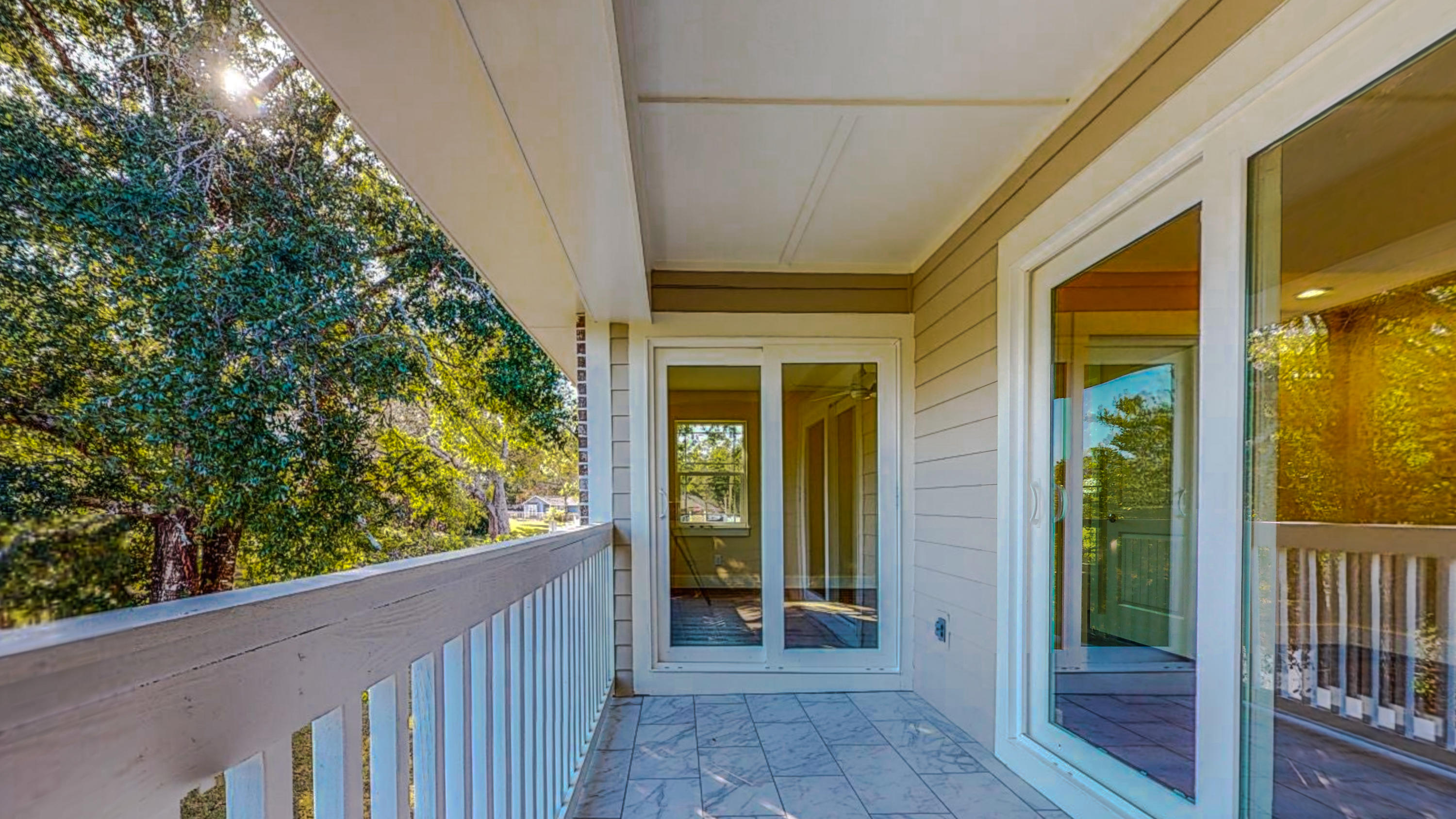 512 Harborview Circle Niceville, FL 32578 - Photo 33 of 42 a view of a balcony