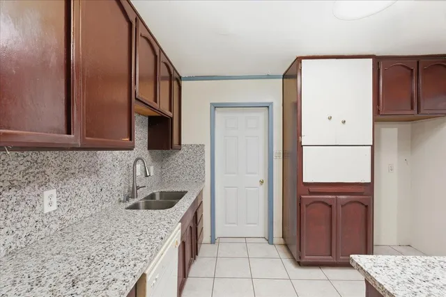 $305,000 | 5411 59th Street, Sacramento, CA 95820