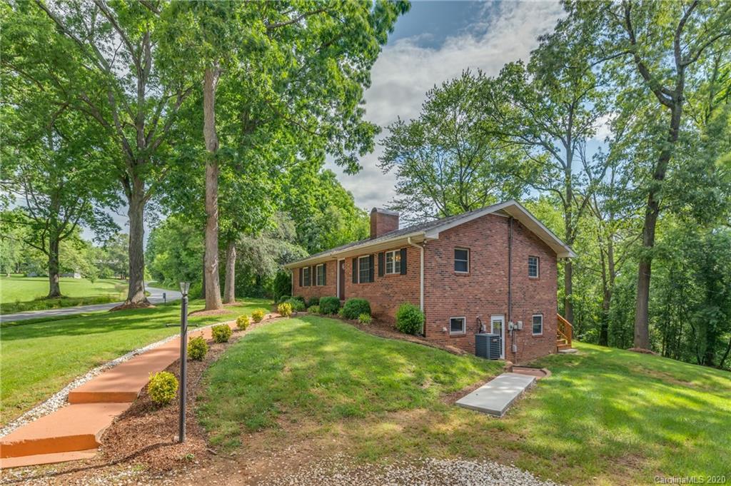 108 Valley View Road Mills River, NC 28759 - Photo 26 of 43 Gallery Image 26
