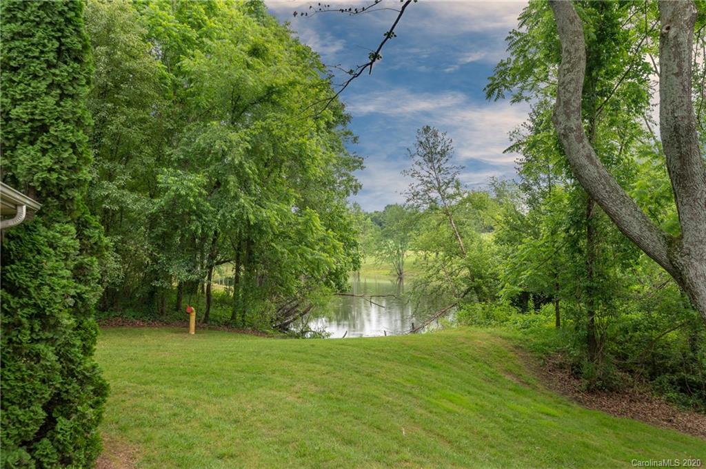 108 Valley View Road Mills River, NC 28759 - Photo 4 of 43 Gallery Image 4