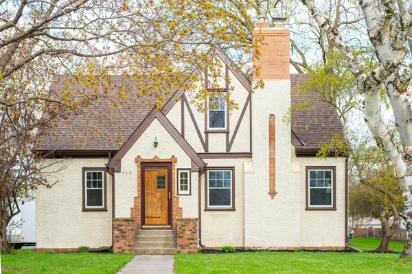 $299,900 | 515 Lee Avenue Southeast, Cokato, MN 55321