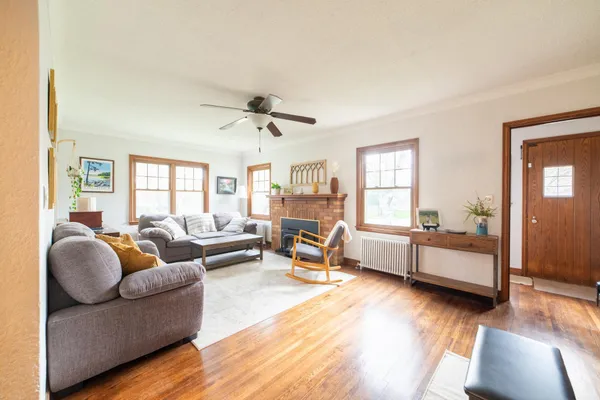 $299,900 | 515 Lee Avenue Southeast, Cokato, MN 55321
