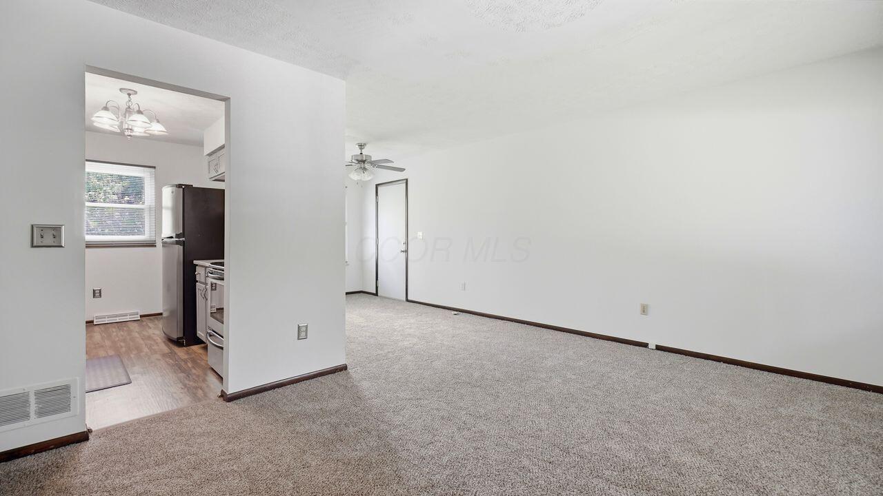 4432 White Road Centerburg, OH 43011 - Photo 8 of 37