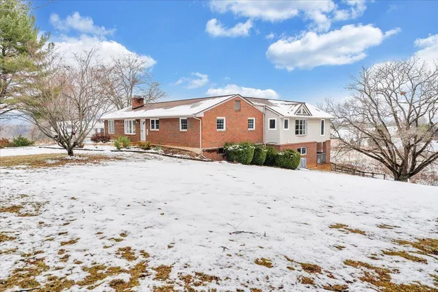 $495,000 | 1996 Shavers Farm Road, Fincastle, VA 24090