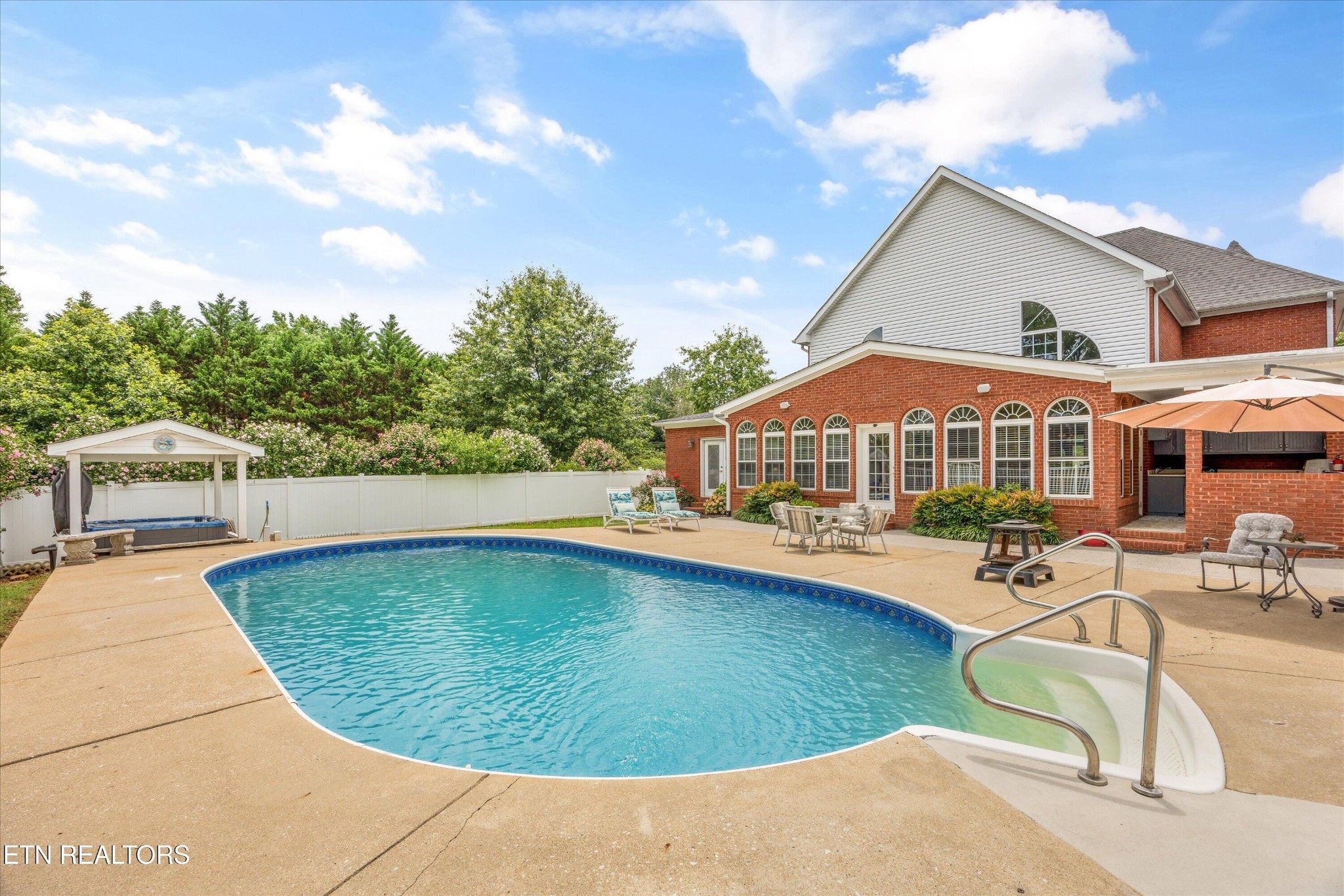 132 David Road Clinton, TN 37716 - Photo 38 of 52 a view of a house with pool porch and yard