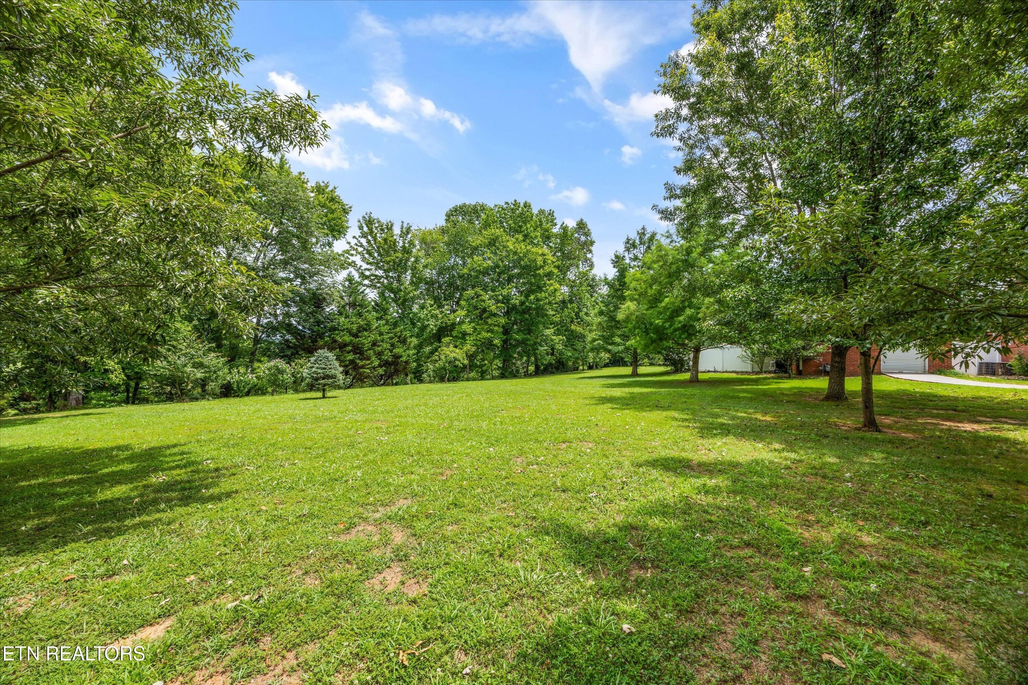 132 David Road Clinton, TN 37716 - Photo 41 of 52