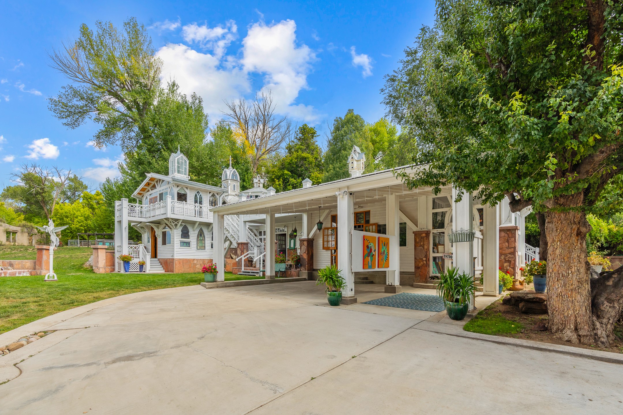 939 Kit Carson Road Taos, NM 87571 - Photo 29 of 54