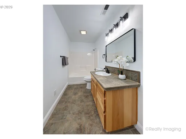 $515,000 | 721 Southeast Forest Glen Road, Estacada, OR 97023