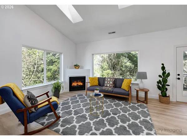 $515,000 | 721 Southeast Forest Glen Road, Estacada, OR 97023