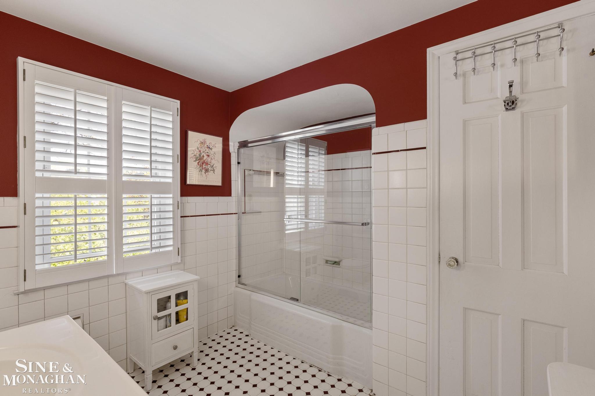 449 Allard Road Grosse Pointe Farms, MI 48236 - Photo 18 of 41 Gallery Image 18