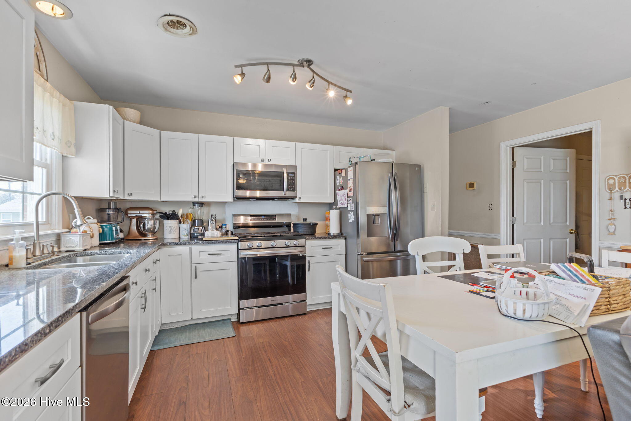 1286 Island Road Harkers Island, NC 28531 - Photo 11 of 47 10-web-or-mls-1S3A1139