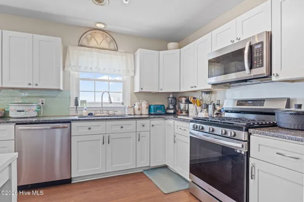 $799,000 | 1286 Island Road, Harkers Island, NC 28531