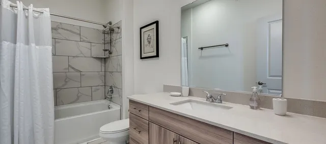 $3,147 | 10030 Garland Road, Unit 205, Dallas, TX 75218