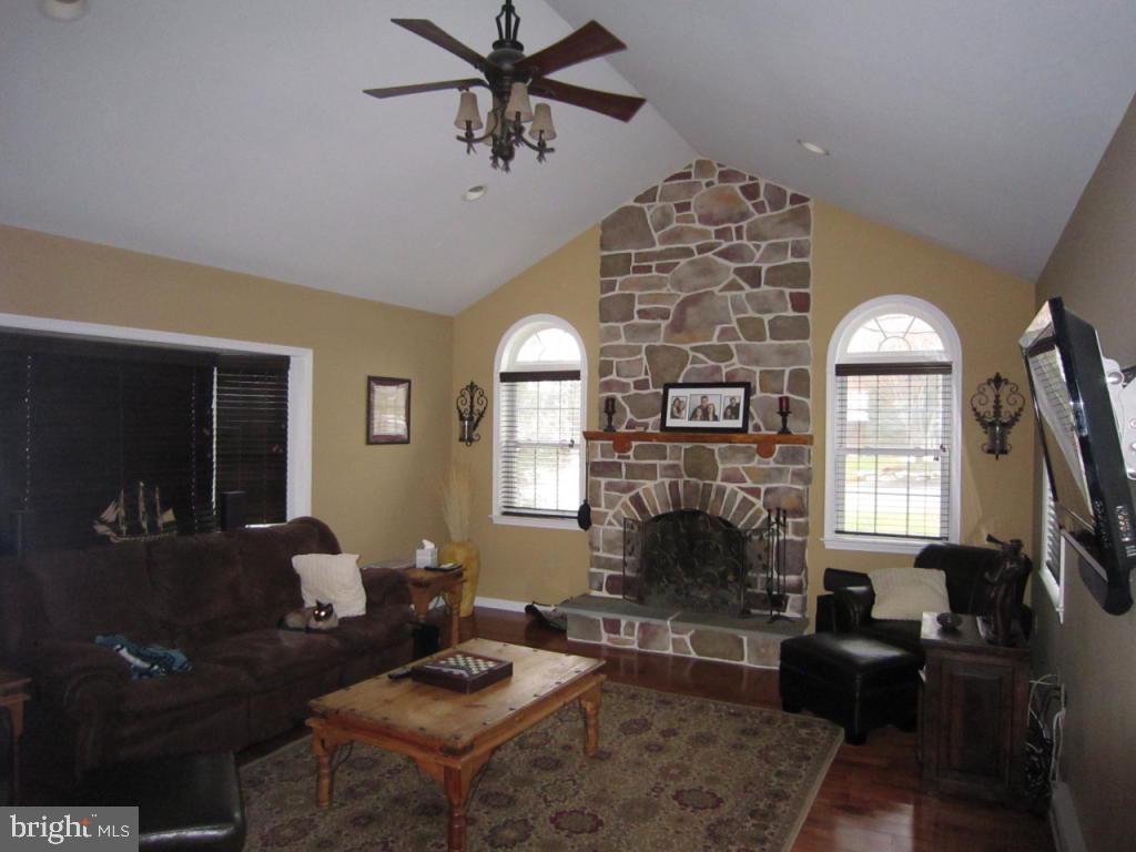 110 Maple Farm Road Ephrata, PA 17522 - Photo 8 of 25