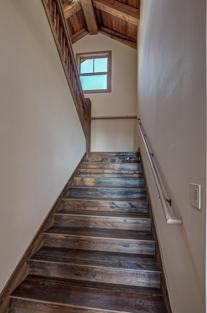 2401 East Rim Club Drive Payson, AZ 85541 - Photo 56 of 116 Up to the loft