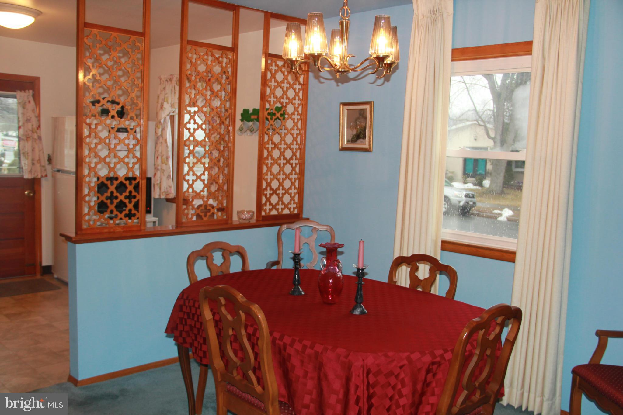 8912 Parlo Road Baltimore, MD 21236 - Photo 7 of 28 Dining Room