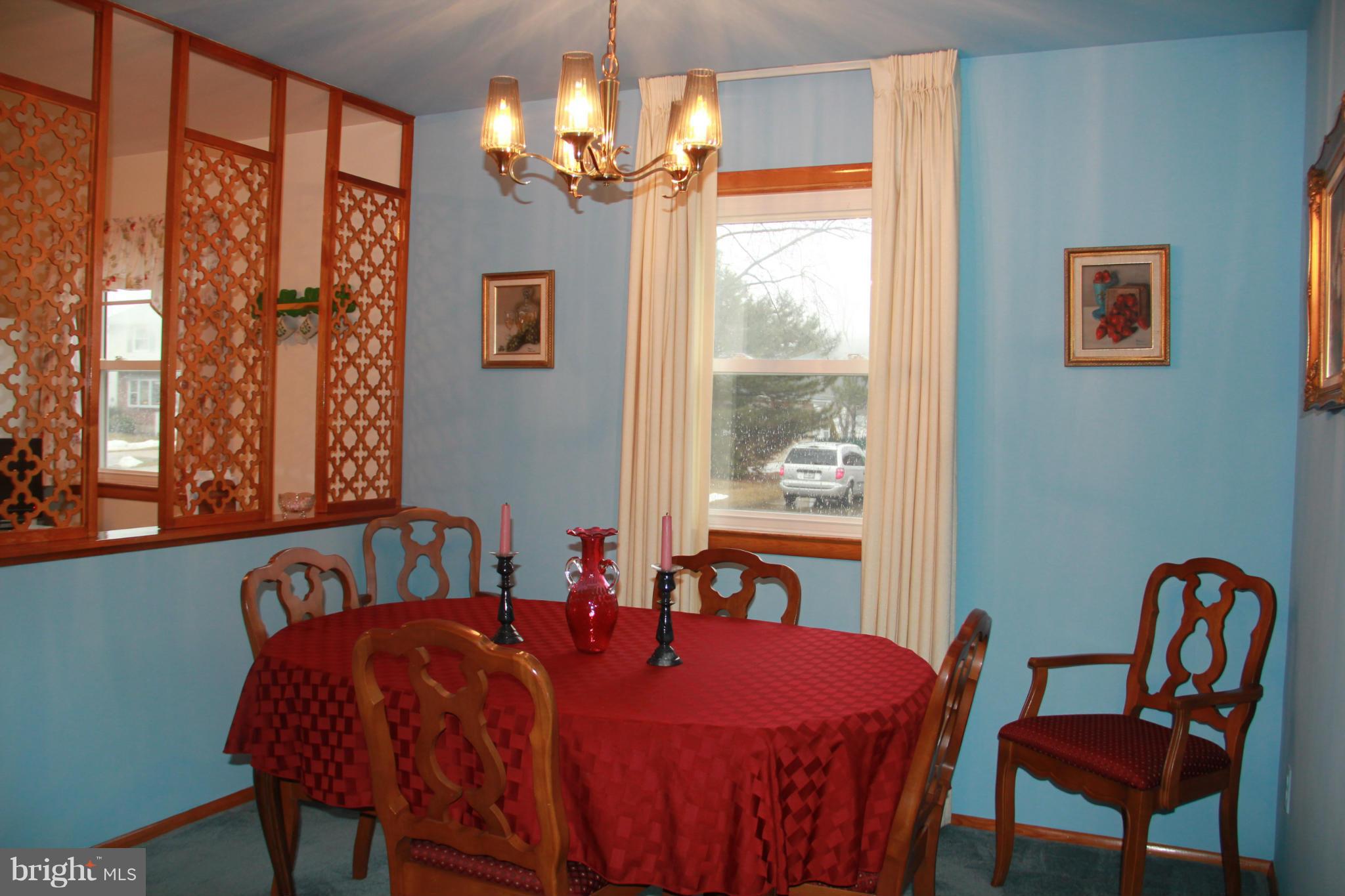 8912 Parlo Road Baltimore, MD 21236 - Photo 8 of 28 Dining Room