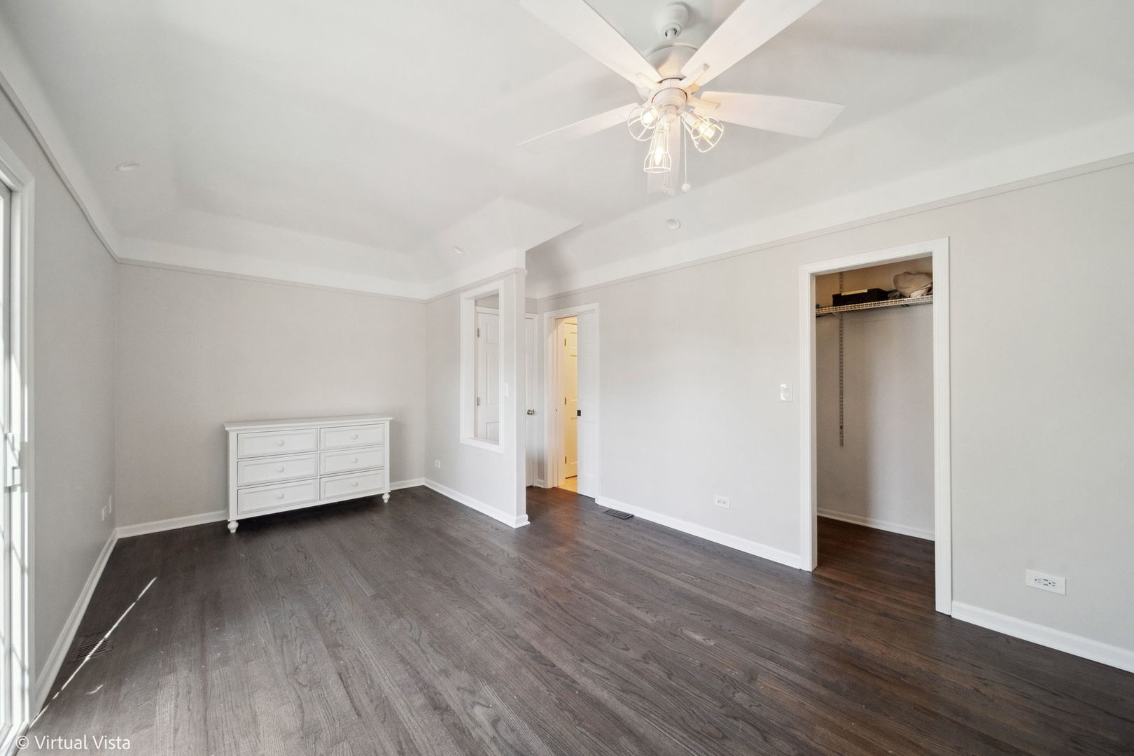 4512 Cumnor Road Downers Grove, IL 60515 - Photo 16 of 39 Gallery Image 16