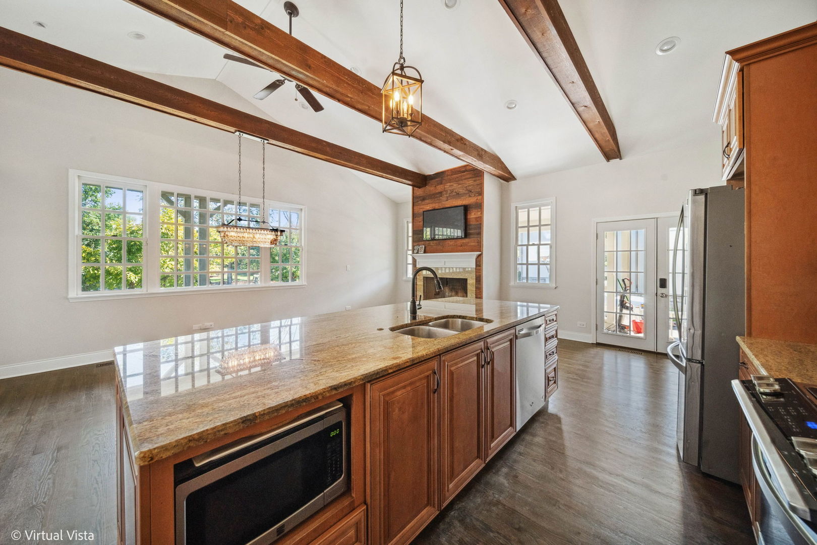 4512 Cumnor Road Downers Grove, IL 60515 - Photo 10 of 39 Gallery Image 10