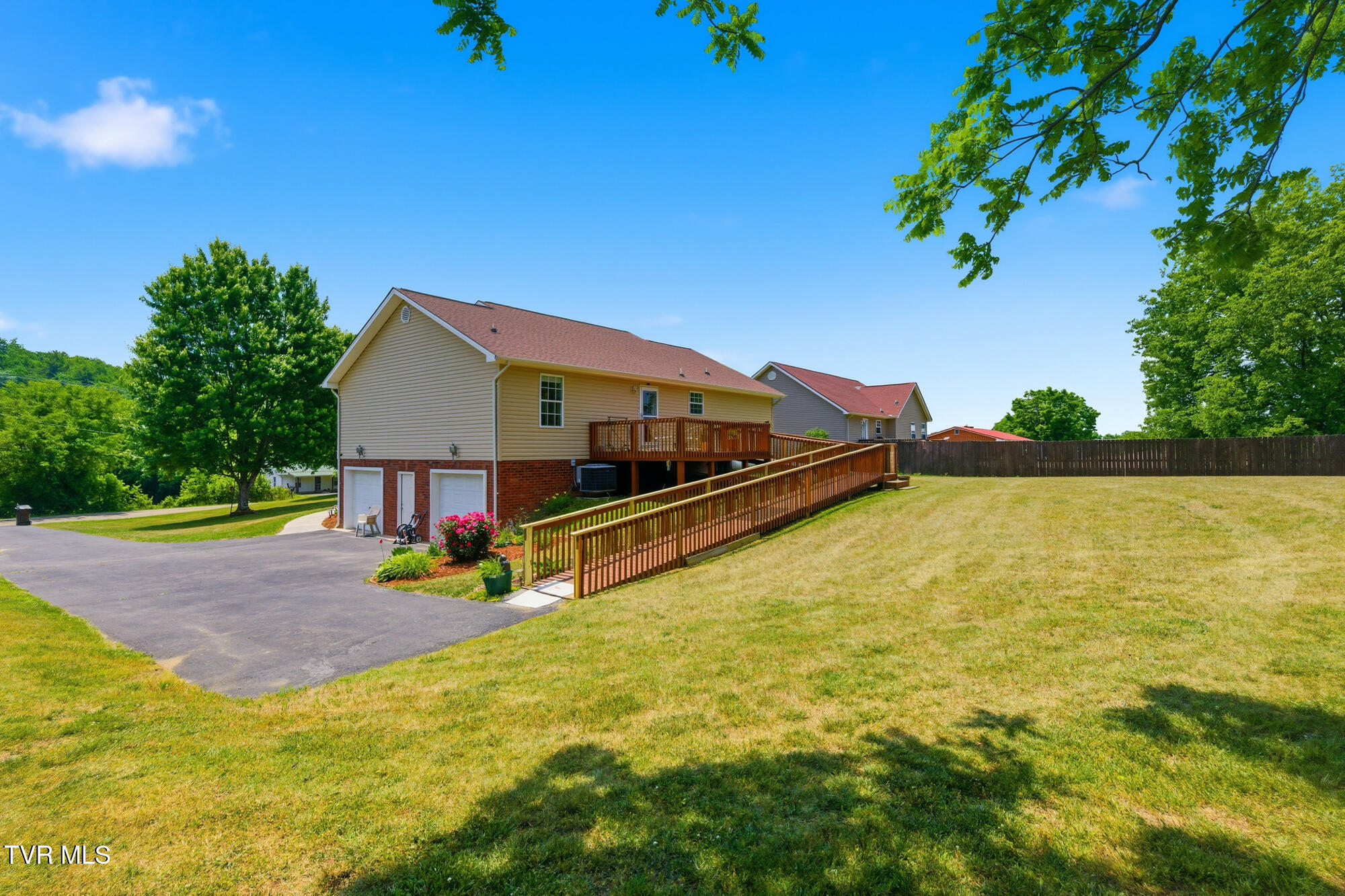 900 North Austin Springs Road Piney Flats, TN 37686 - Photo 42 of 48 DSC_9732