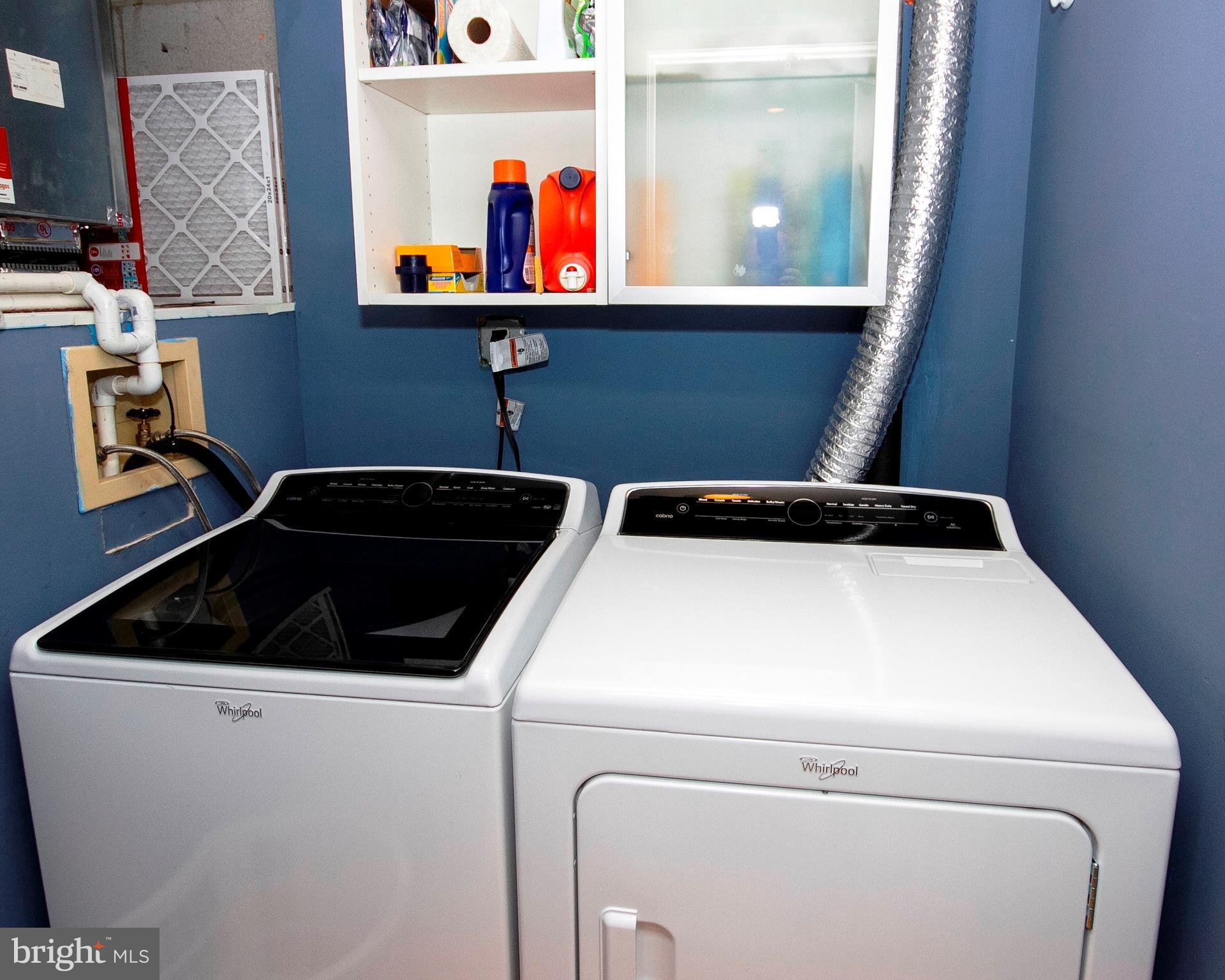 5204 Downing Road Baltimore, MD 21212 - Photo 6 of 29 Main Level Laundry w/Brand New HE W/D