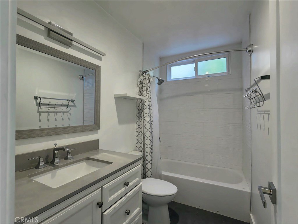 7049 Semrad Road West Hills, CA 91307 - Photo 29 of 44