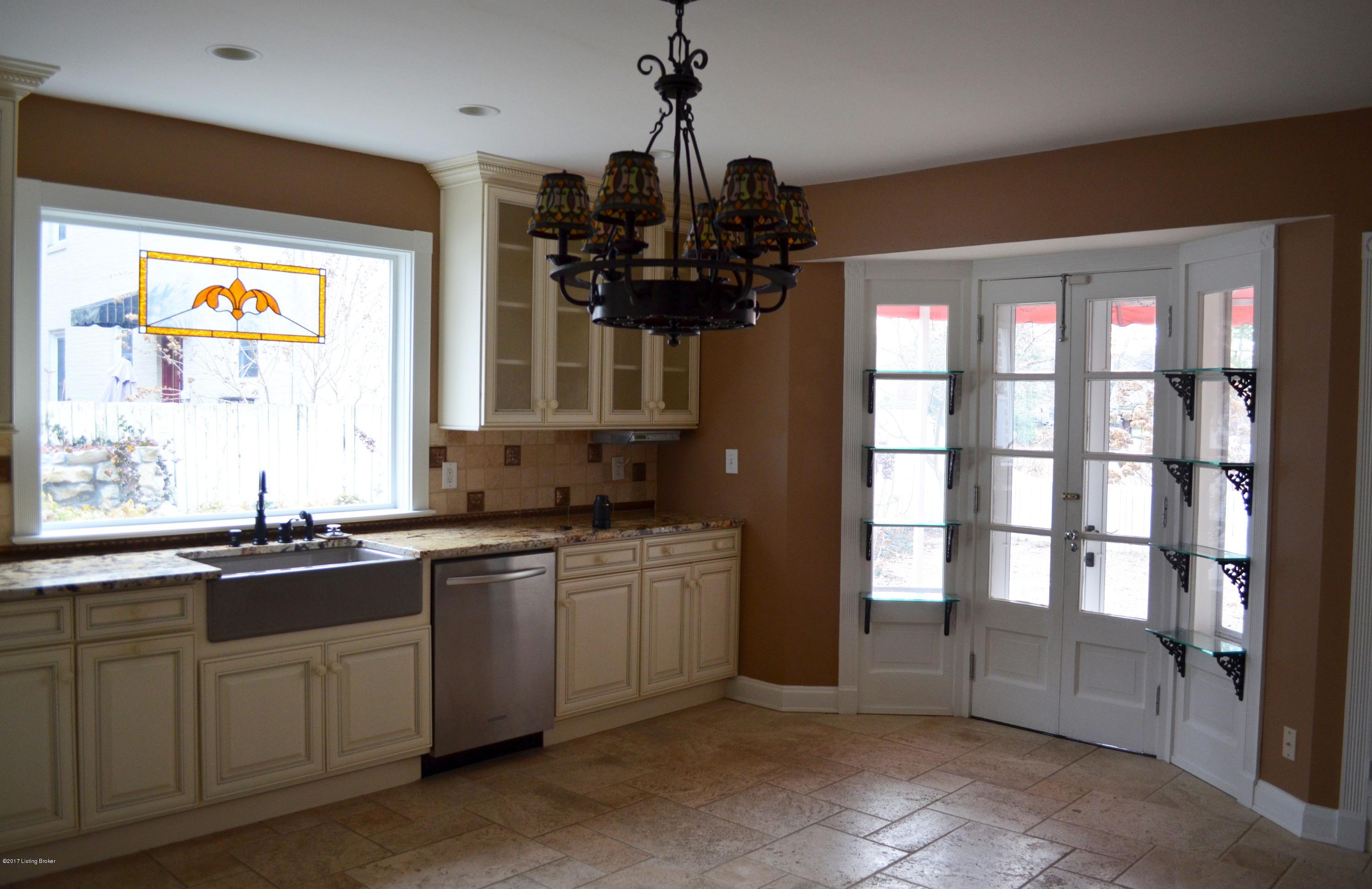 2711 Lexington Road Louisville, KY 40206 - Photo 15 of 39 DSC_1029