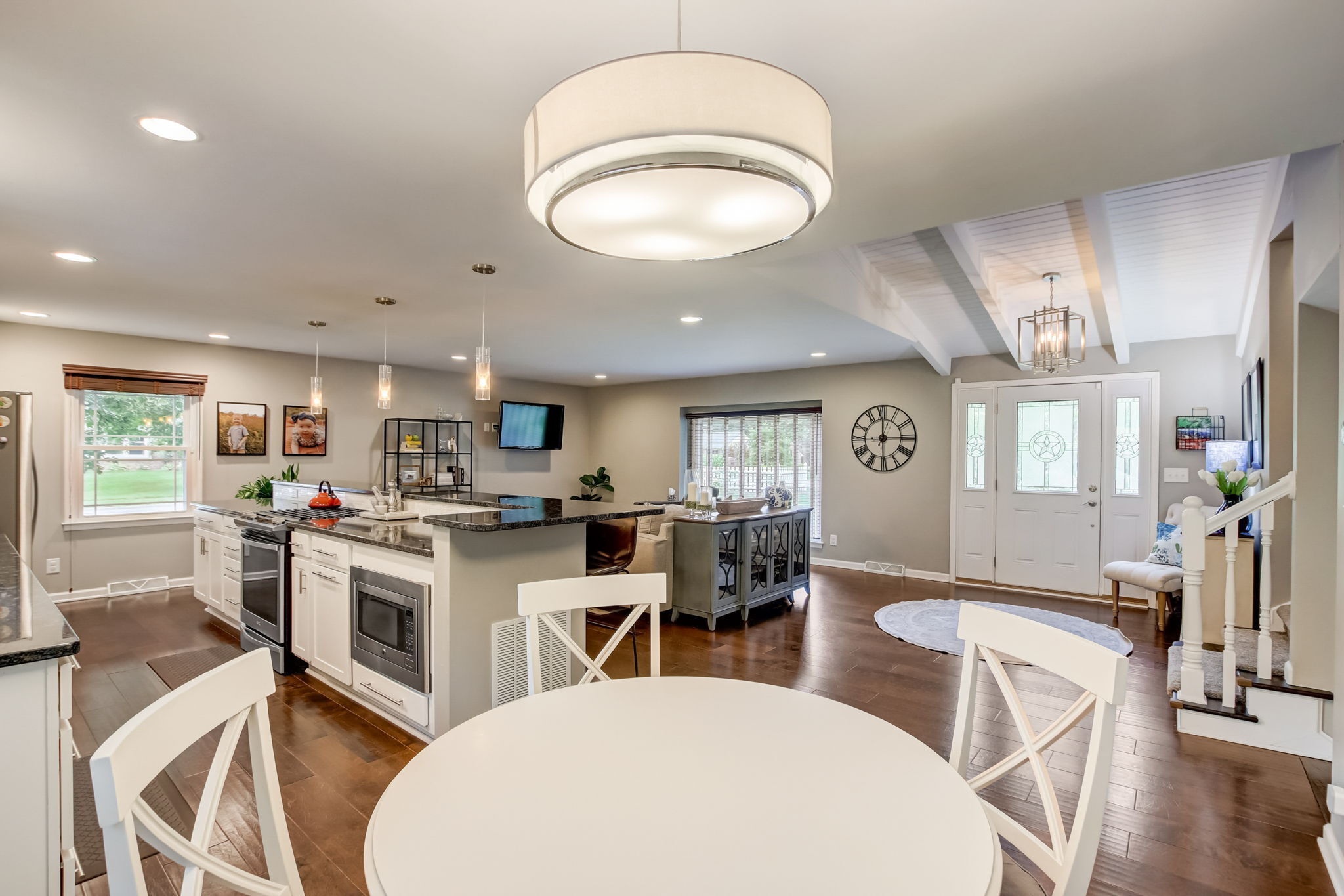 7215 Dean Road Indianapolis, IN 46240 - Photo 12 of 48