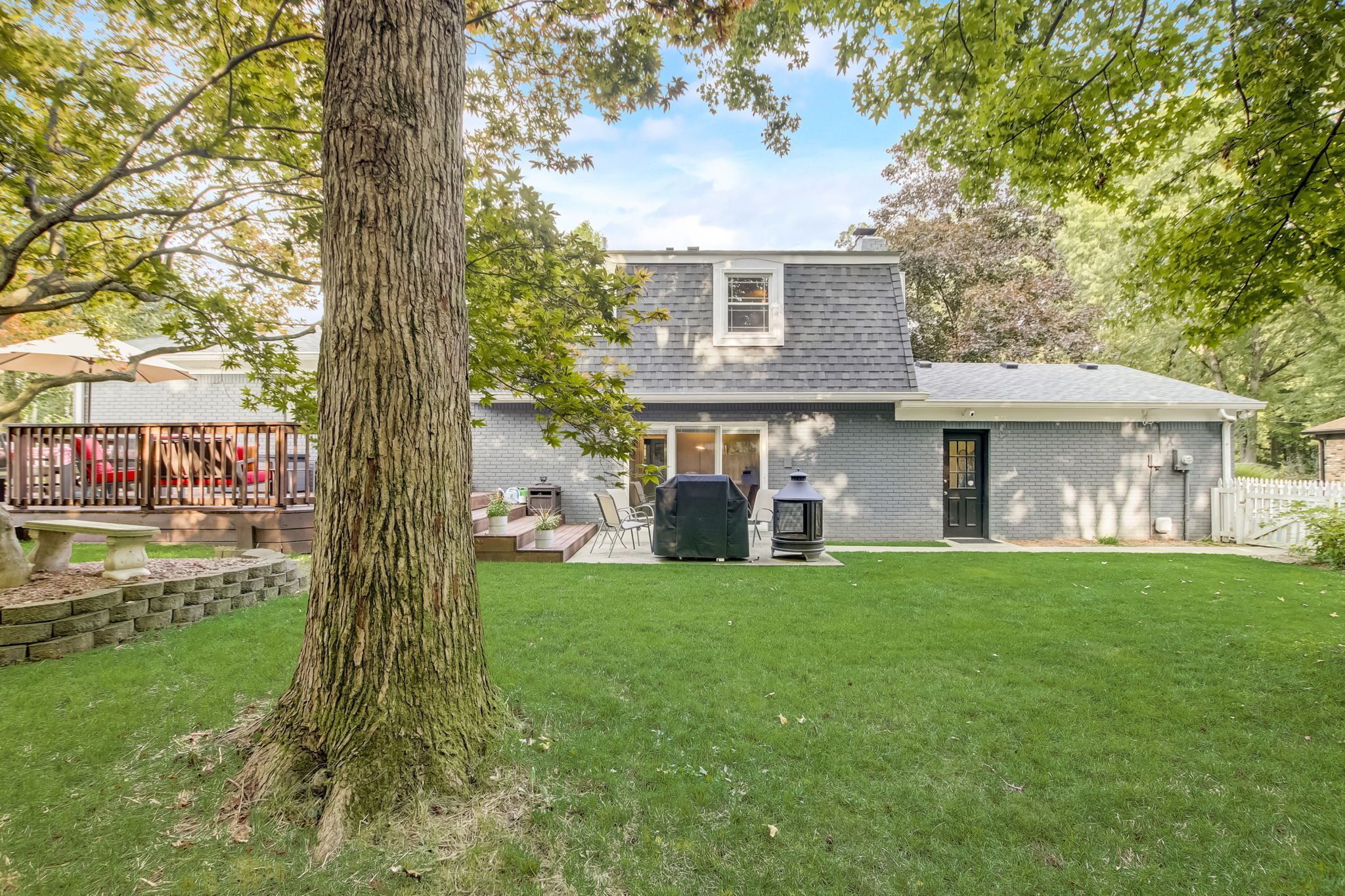 7215 Dean Road Indianapolis, IN 46240 - Photo 3 of 48